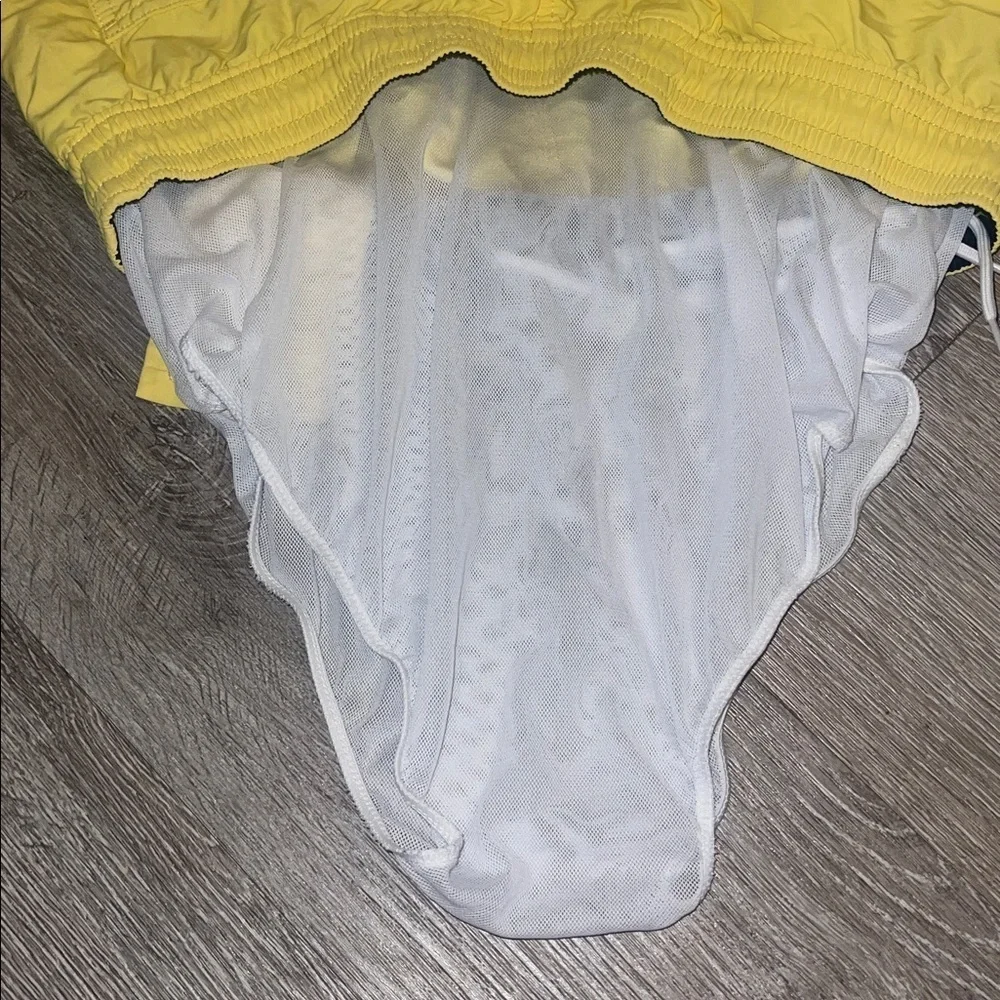 Polo Ralph Lauren Sport yellow swim trunks w front /back pockets szL